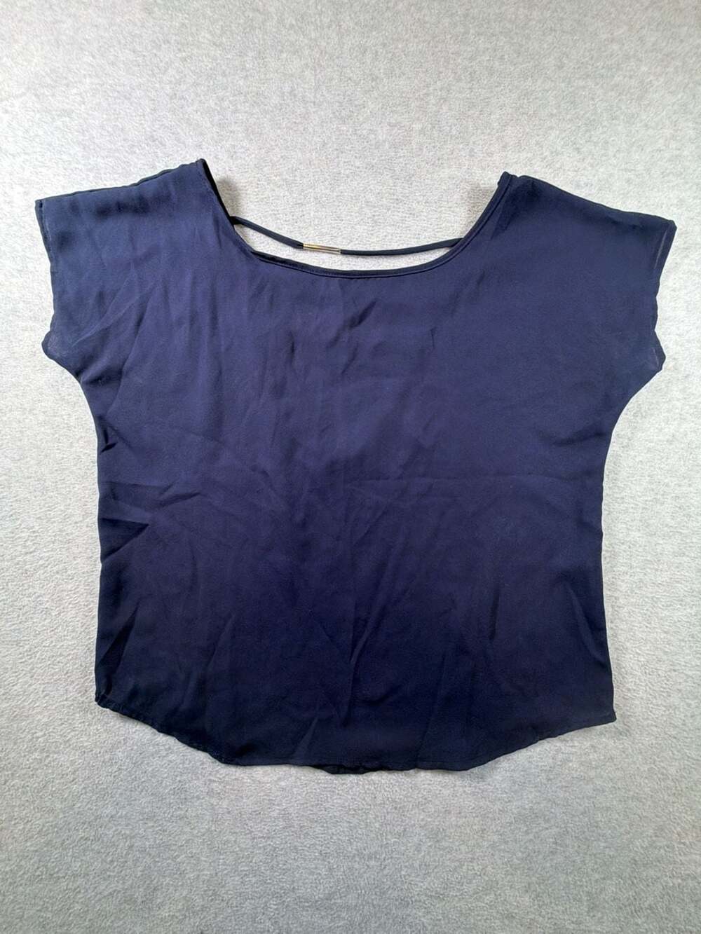 Vijo Couture Navy Blue Lightweight Crepe Cap Sleeve Blouse w/Gold-Tone Bar Back